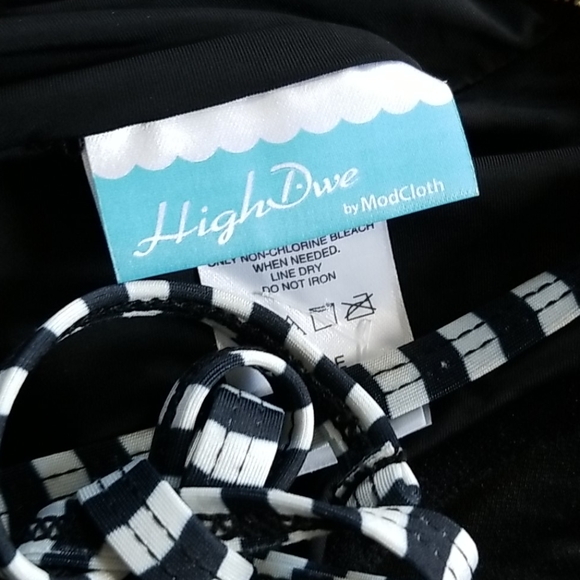 Tide My Best 1 Pc Swimsuit in Pattern Medley - Picture 4 of 5